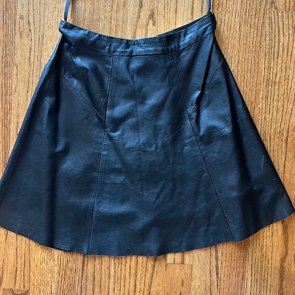 100% leather high waisted skirt